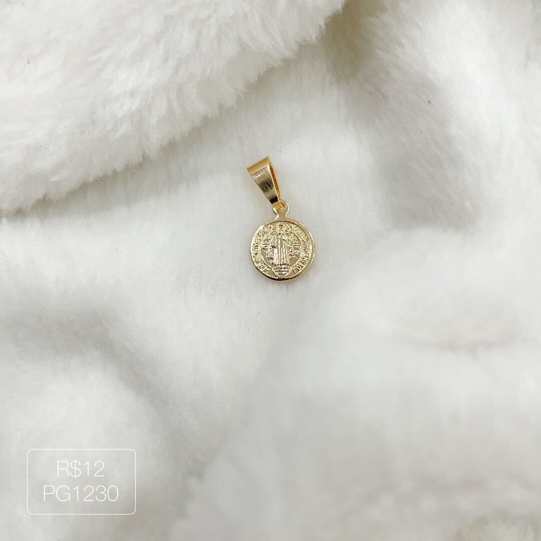 Pingente de São Bento Mini Liso Dourado